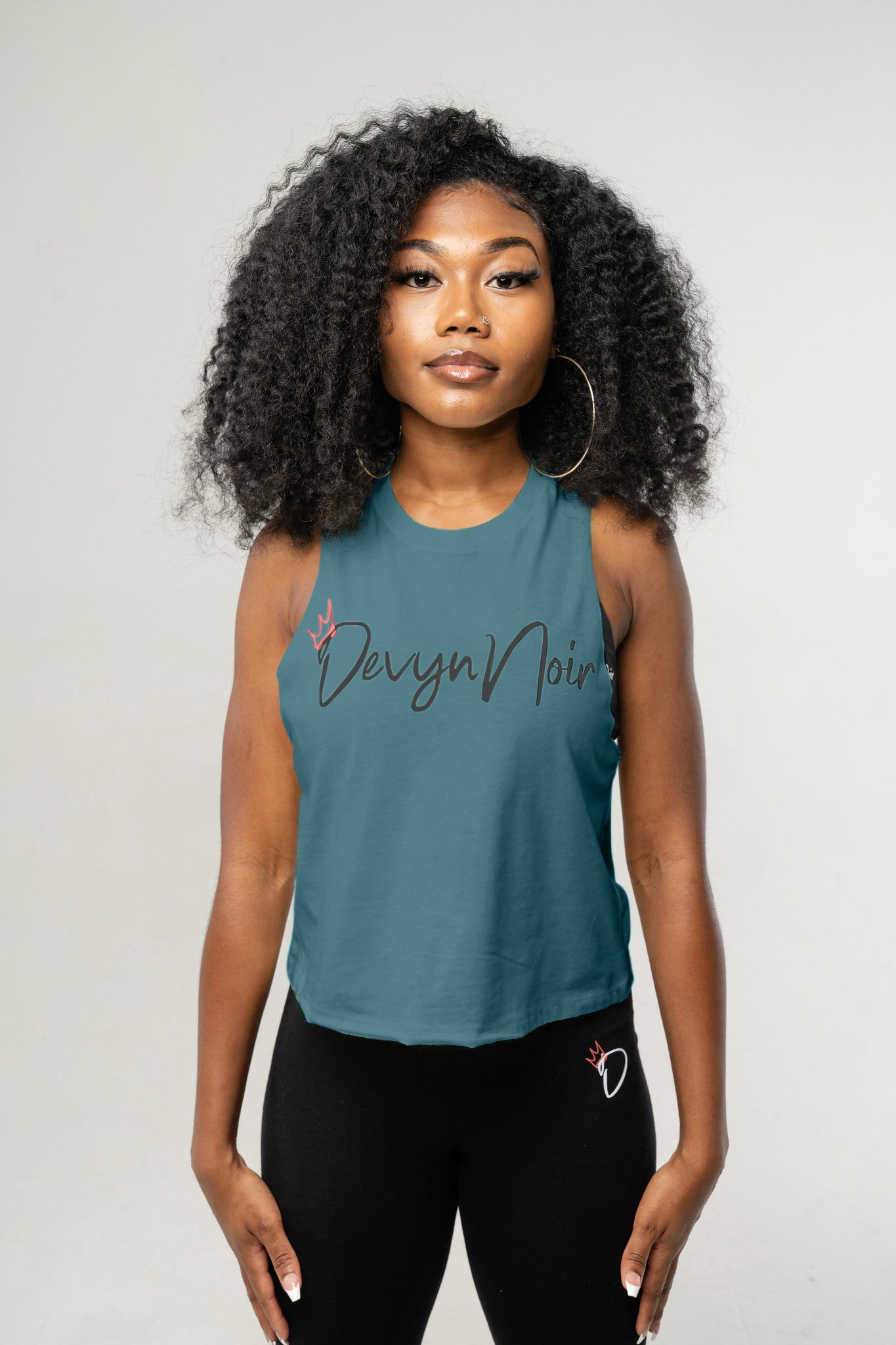 Devyn Noir Courte Racerback Tank