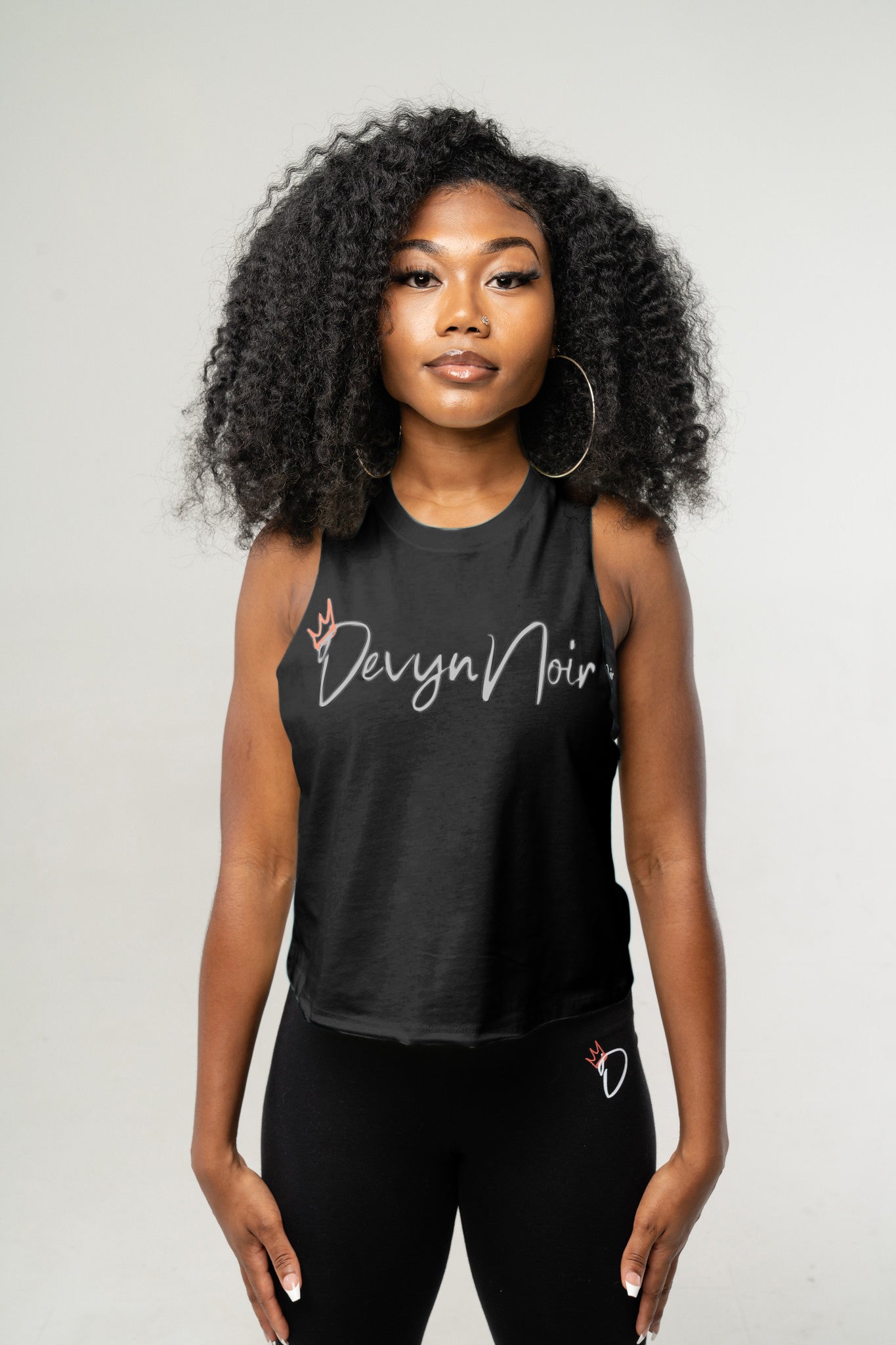 Devyn Noir Courte Racerback Tank